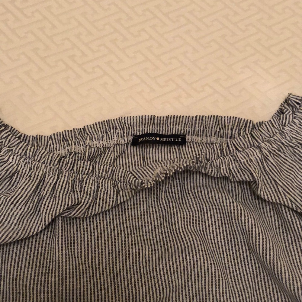 Brandy Melville off-the-shoulder top